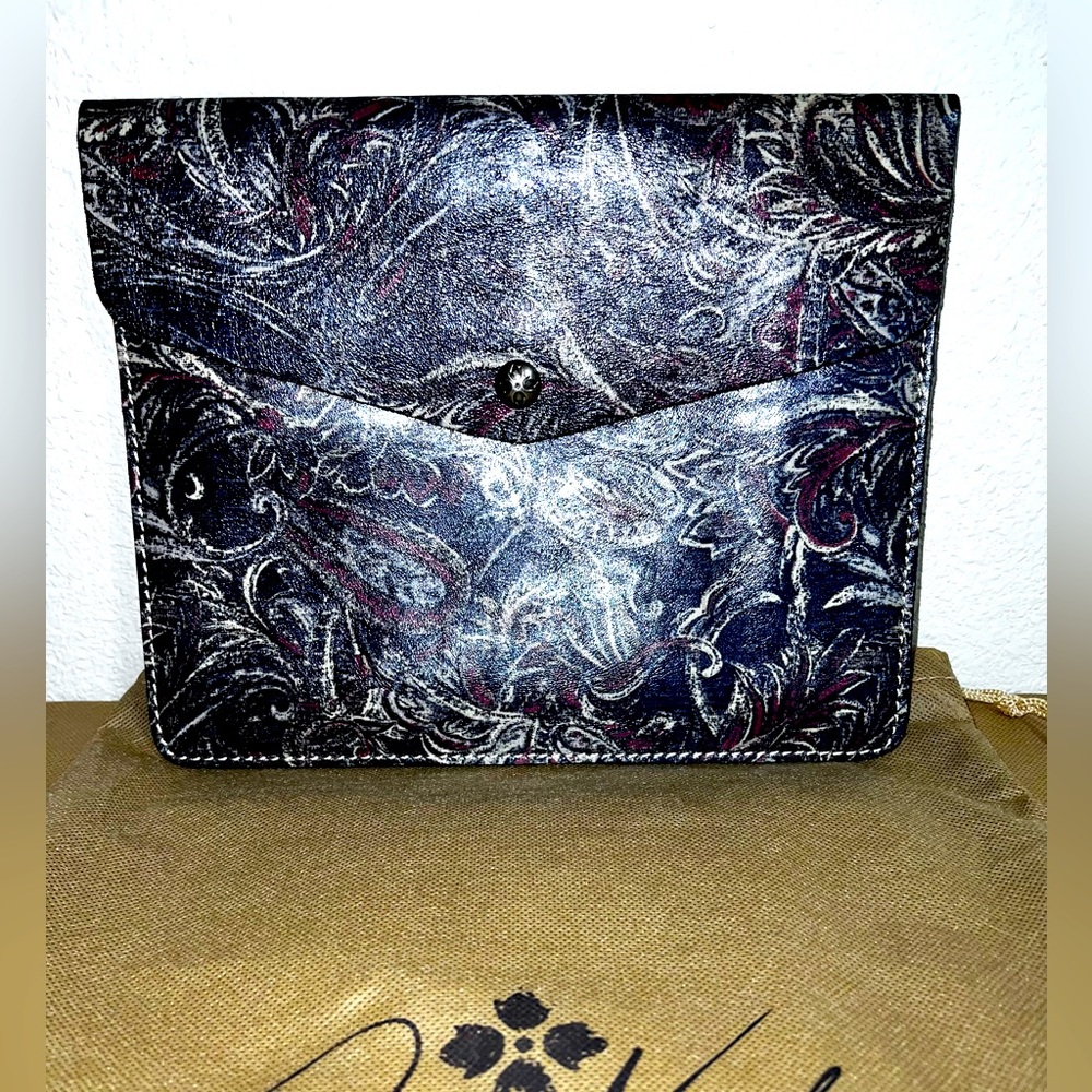 Patricia Nash Leather Case Feather Paisley